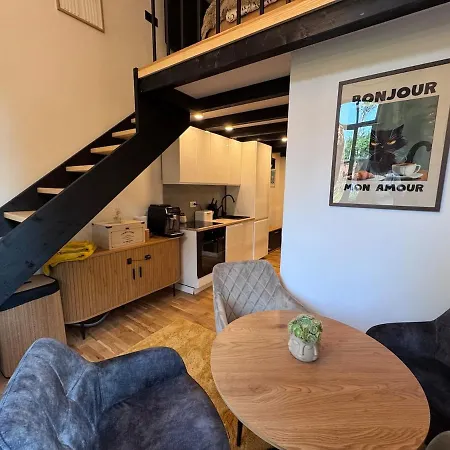 Brick House Towarowa * Βρότσλαβ
